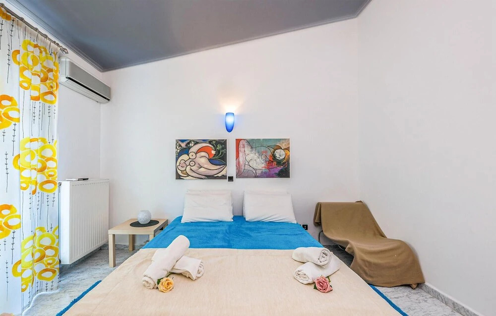 Beautiful Home in Lechaio Corinthias With 4 Bedrooms, Outdoor Swimming Pool and Swimming Pool