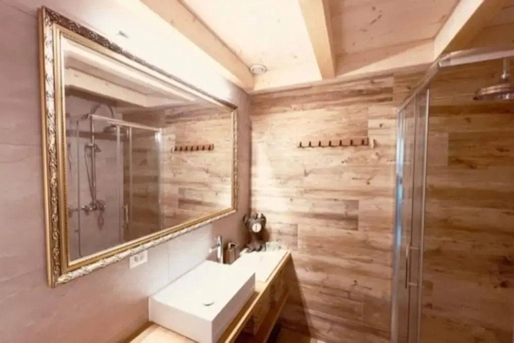 Chic new apartment x up to 4 people, pets allowed