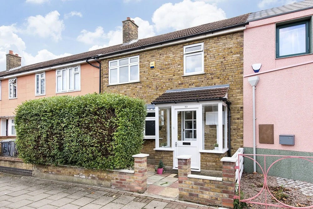 Cosy 2BR House With Patio Garden In Plaistow