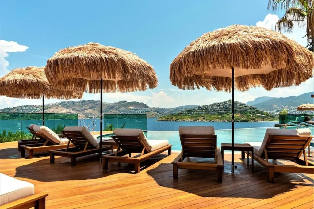 Gala Suites & Villas