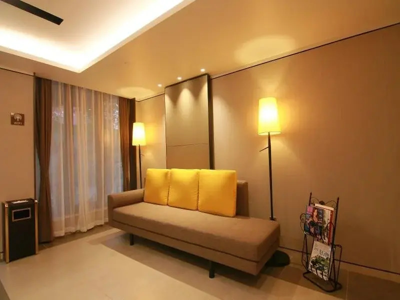 Home Inn Plus Beijing Tuanjie Lake Metro Station