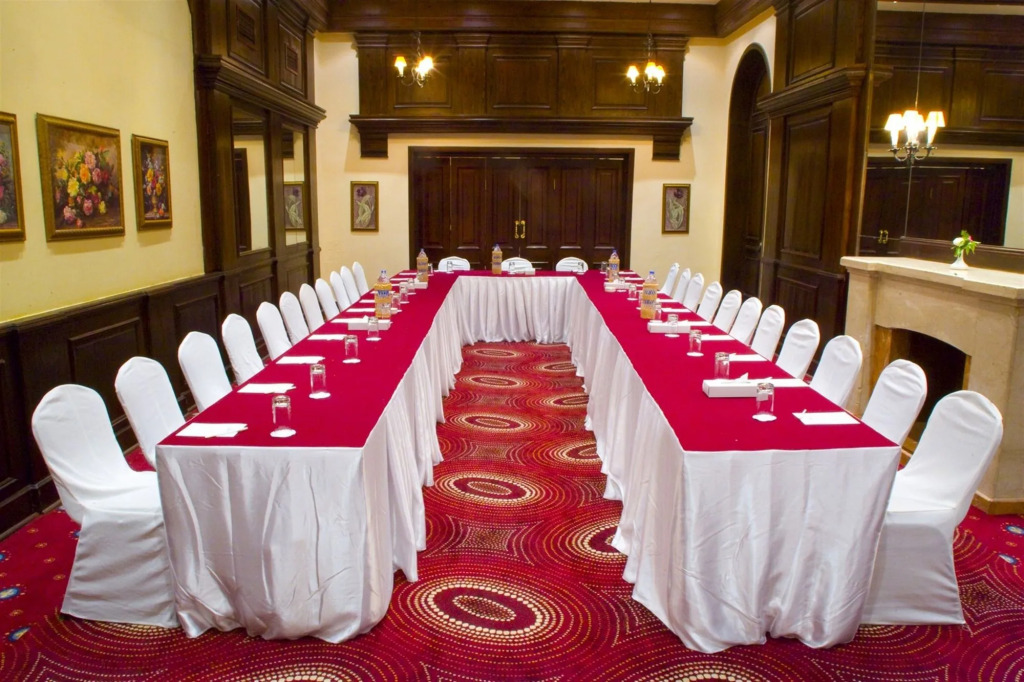 Helnan Auberge Fayoum