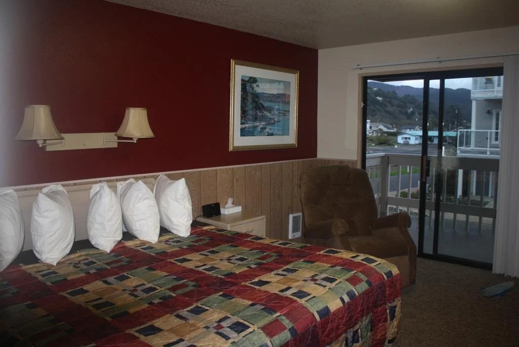 Sea Treasures Inn #104
