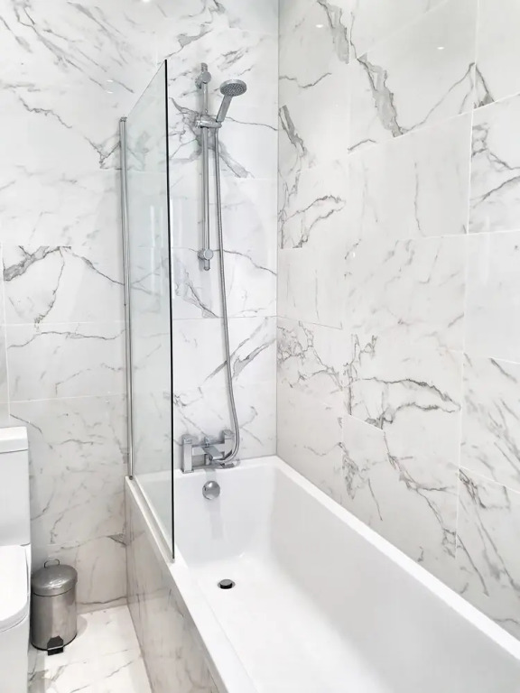 Urbane Spacious Executive Apartment