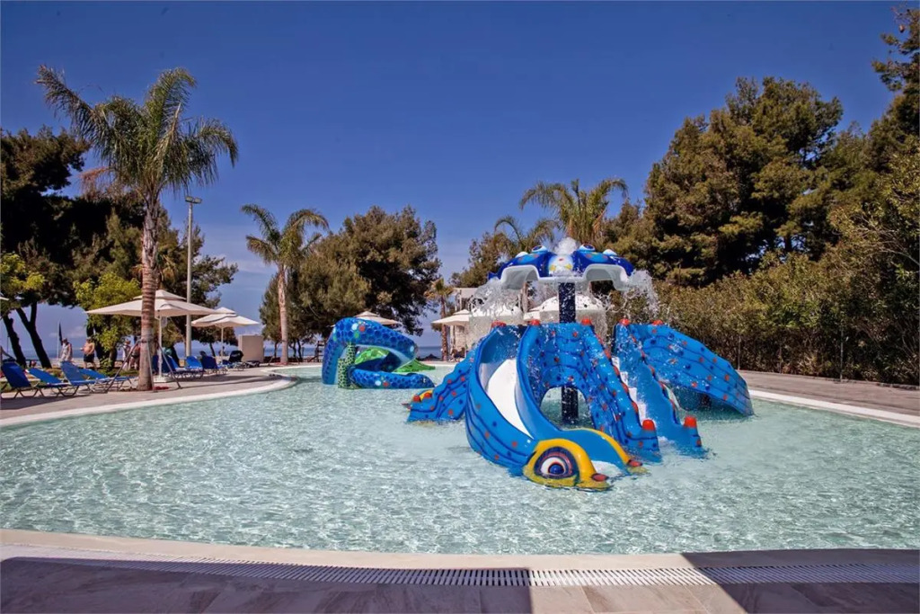 Portes Beach Hotel