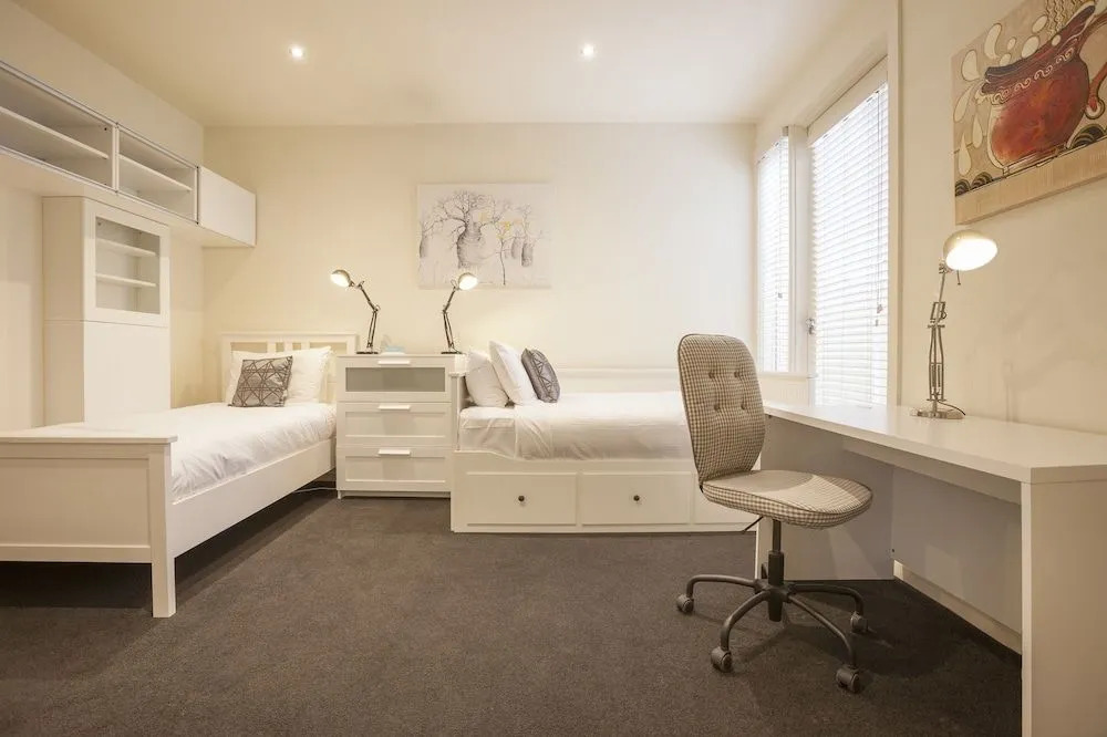 Boutique Stays - Elwood Hideaway