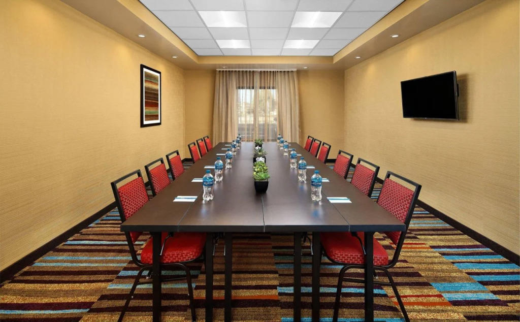 Fairfield Inn & Suites by Marriott Fresno Yosemite International Airport