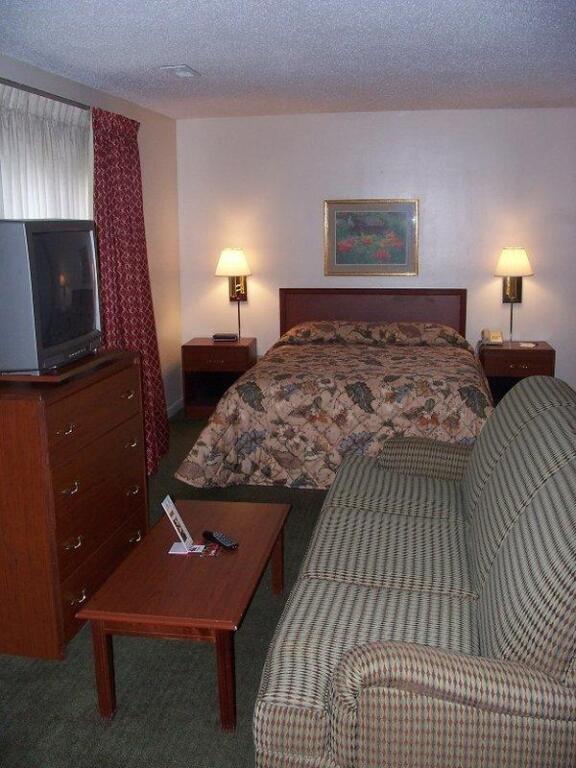 Huntsville Hotel & Suites