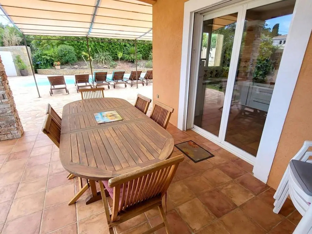 Villa Six-Fours-les-Plages, 5 pièces, 9 personnes - FR-1-316-39