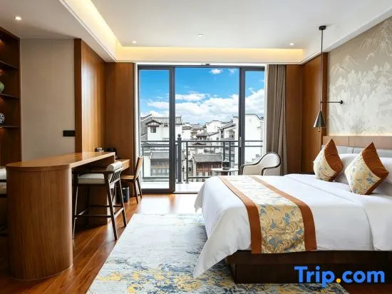 Jinyue Hotel (Lingqu Water Street Branch)