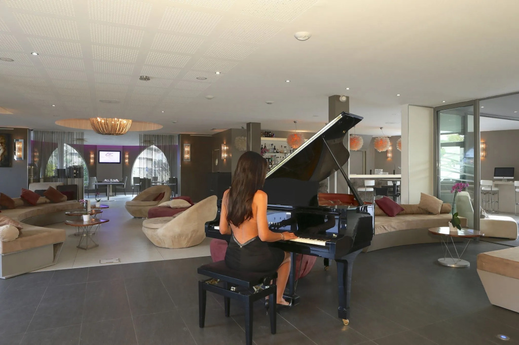 OzInn Hôtel & Spa