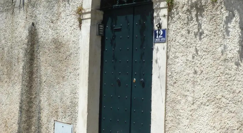 Rooms Ljubo