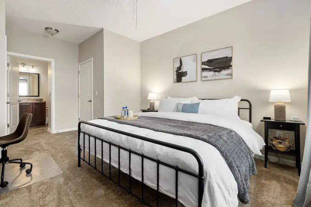 Ground Floor 2BR w Lux Amenities At Albany Glen