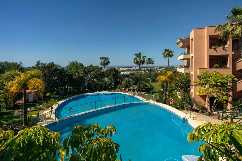 Stunning 2 bedroom apartment Magna Marbella RDR259