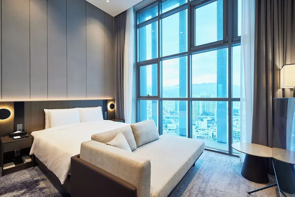 Hotel HLB