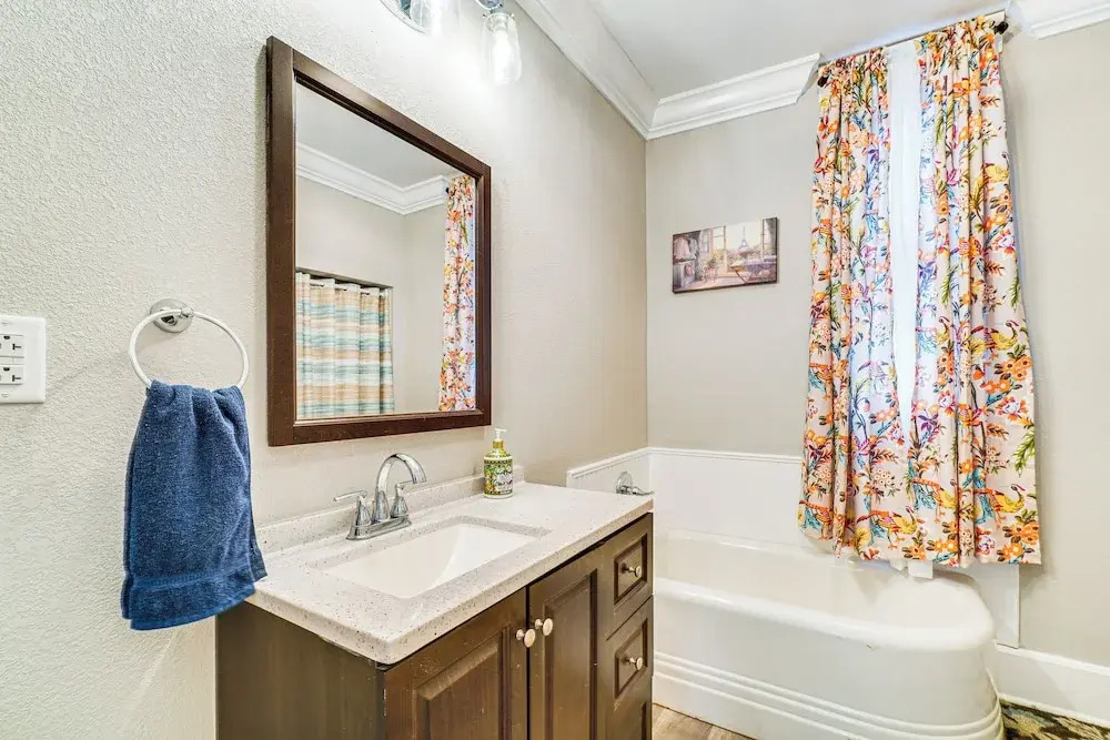 Spacious Athens Home ~ 1 Mi to Downtown!