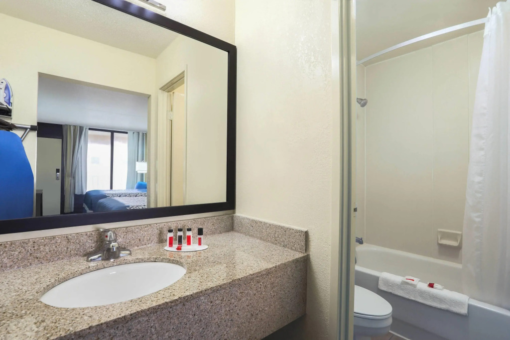 Days Inn by Wyndham Newark Wilmington