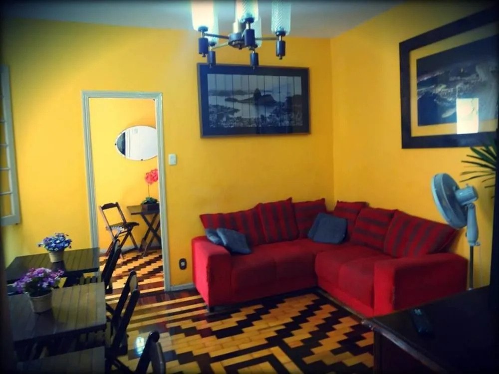 Casa da Escada Hostel