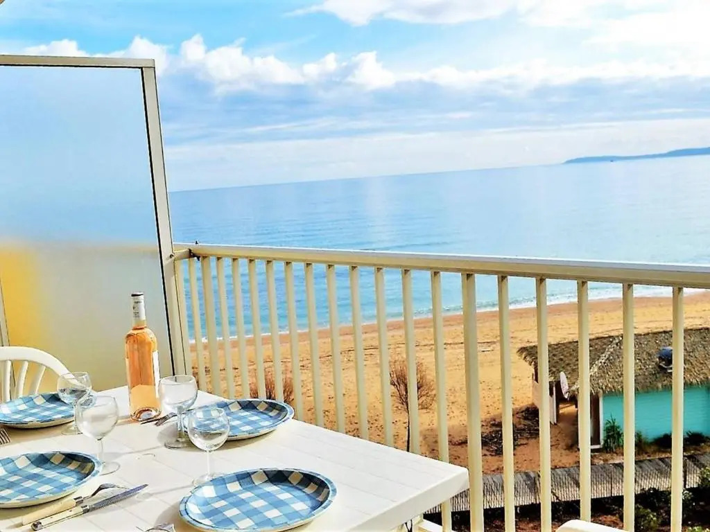 Appartement Le Lavandou, 2 pièces, 4 personnes - FR-1-251-290