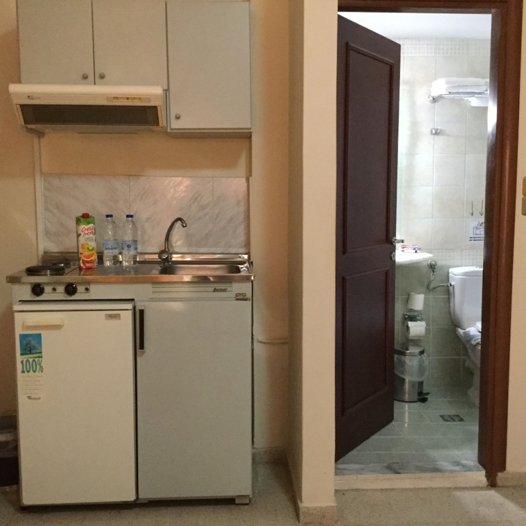 Arocaria Rooms & Studios