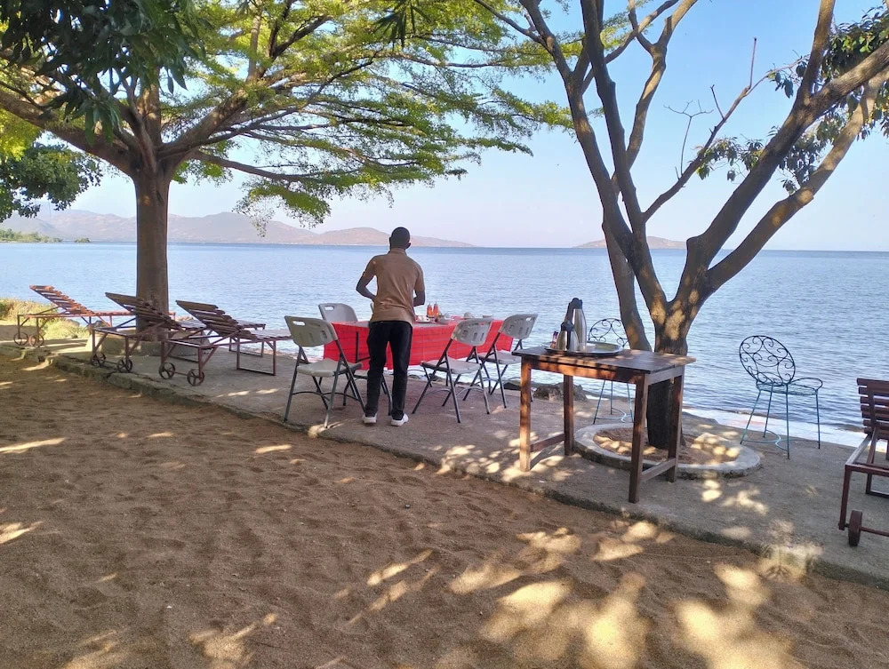 Bimoss Beach Resort & Campsite