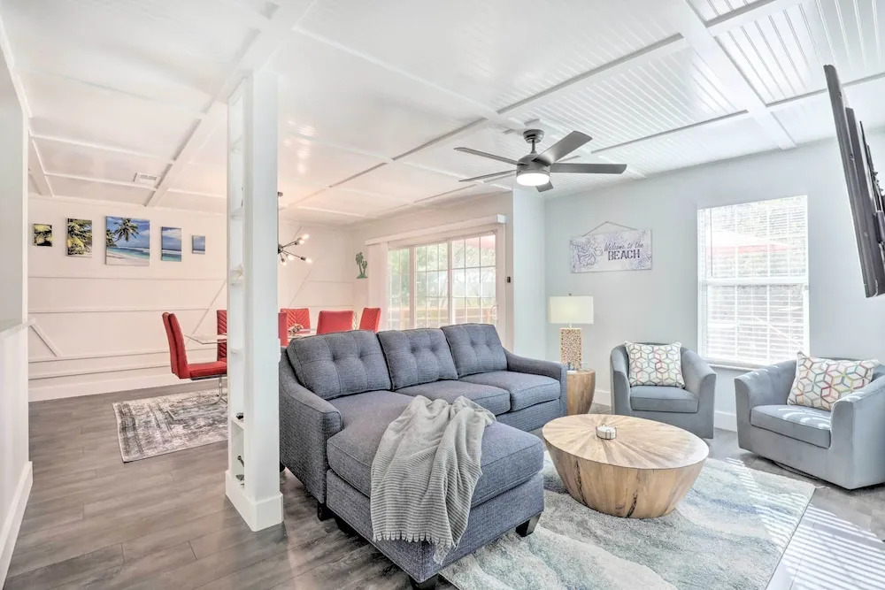 Modern Florida Home ~ 5 Mi to Surfside Park!