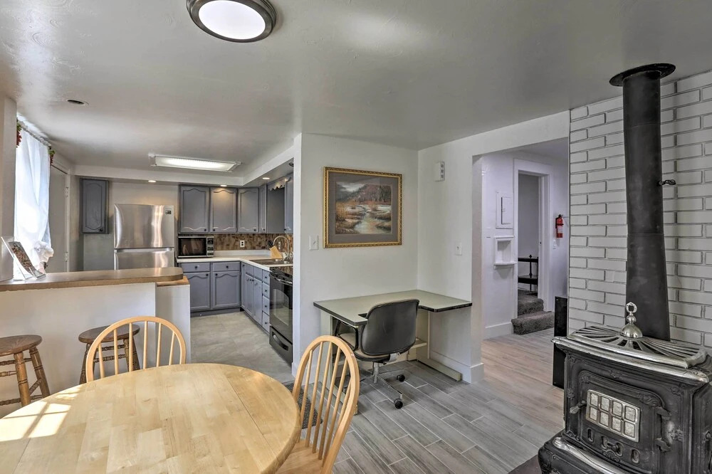Trendy Denver Getaway ~ 4 Mi to Downtown!