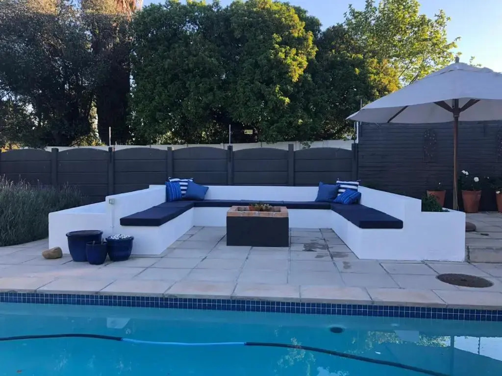 18 Abbotsford