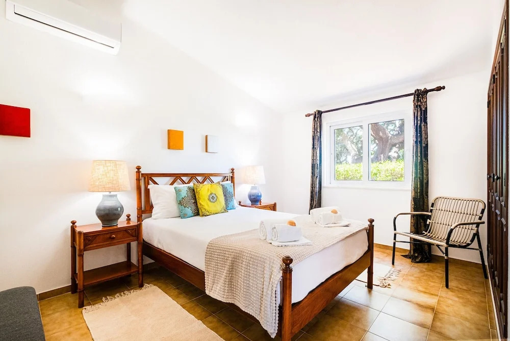 Villa Sunshine - Escapadinha tranquila com piscina e BBQ em Armação de Pêra