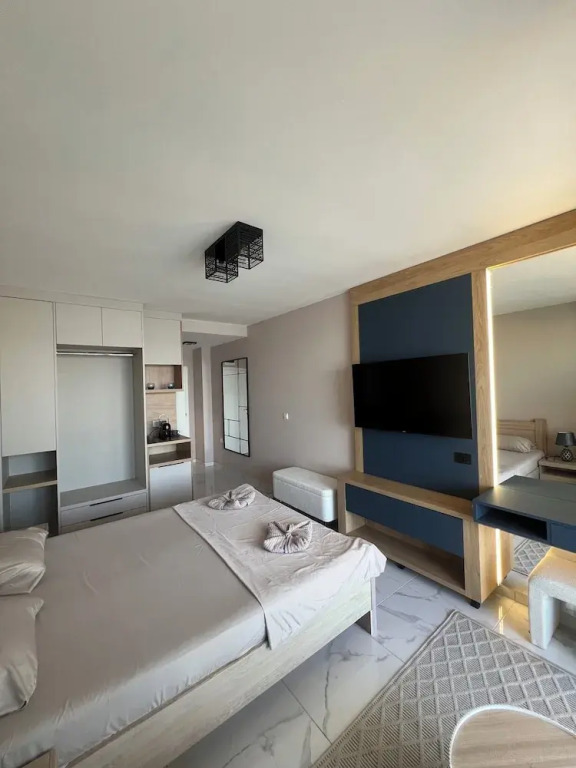 Seastar Apartments