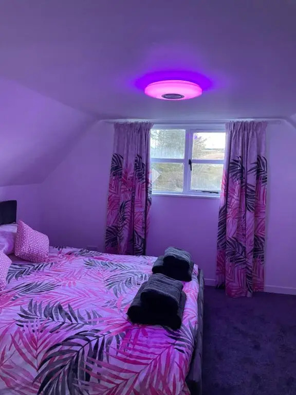 The Steading with 7 Seater Hot Tub Aberdeenshire