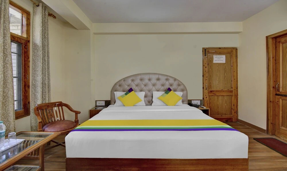 Itsy By Treebo - Chichoga Holiday Inn With River View