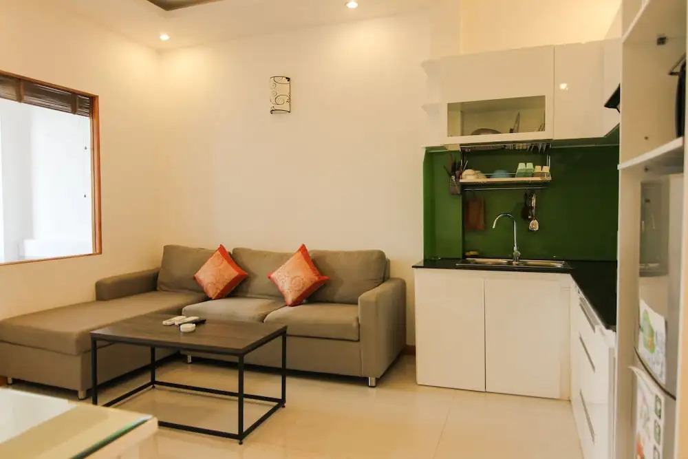 Smiley Apartment 2