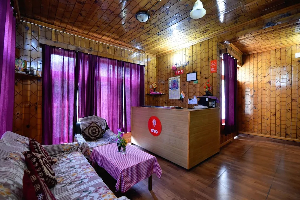 OYO 13232 Red Rose Cottage