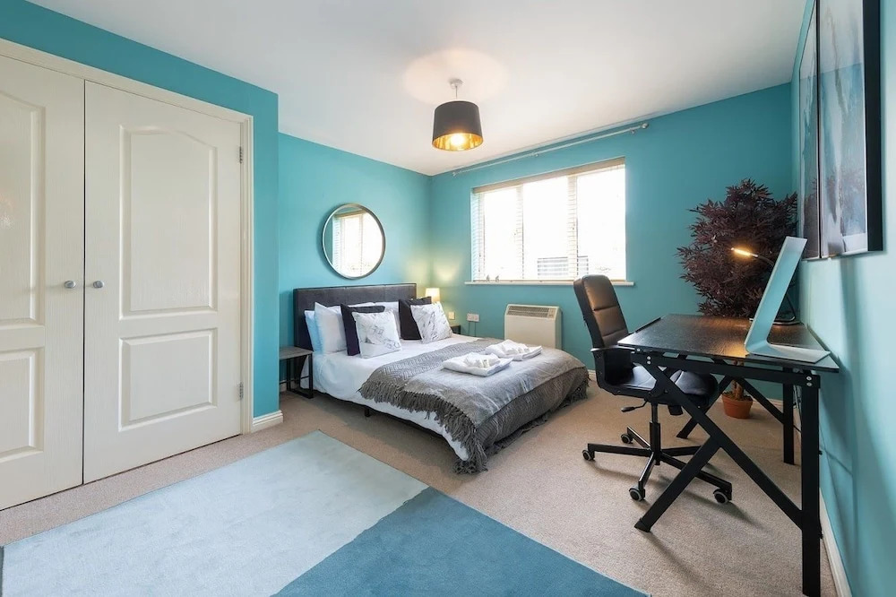 The Courtyard - a Beautifully Fitted 2 Bed Oxford City Apartment W/Parking
