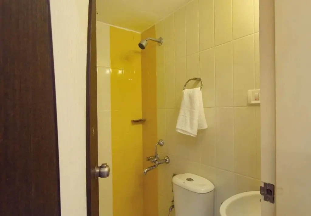 Lng Hospitality By OYO Rooms