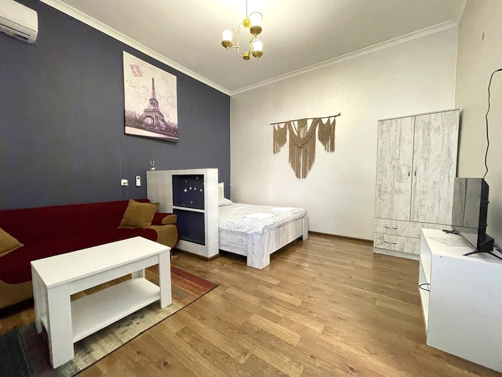 Grayhouse Elia Apartment