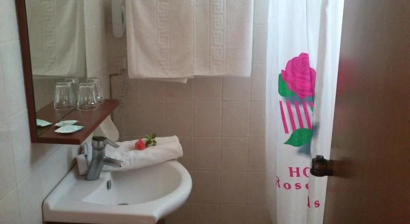 Roselands Hotel