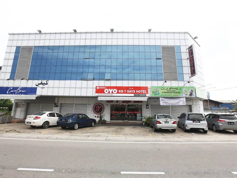 Kb 7 Days Hotel By OYO Rooms