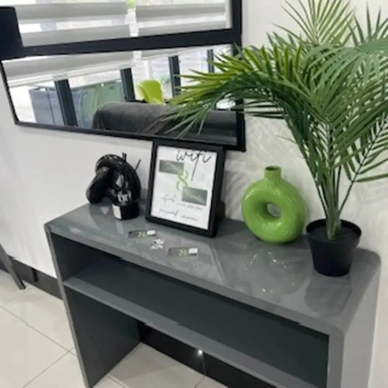 Urban, Sleeps 6 Private Garden-family Pet Friendly
