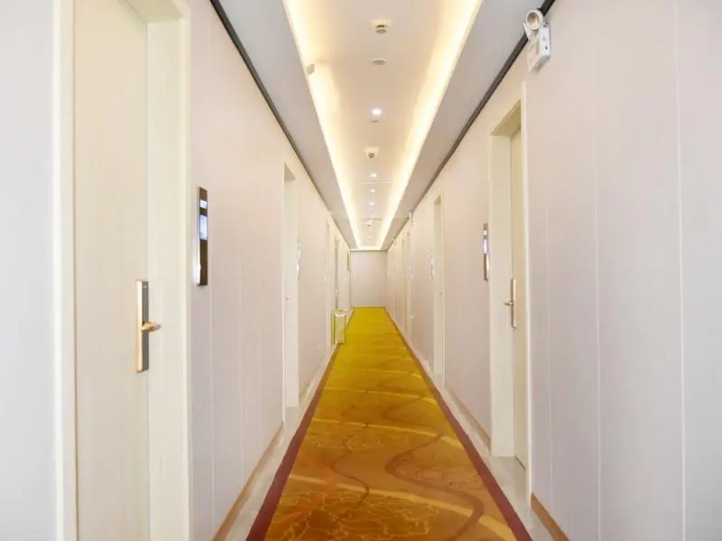 GYA Shanghai West Youyi Road Subway Station Hotel