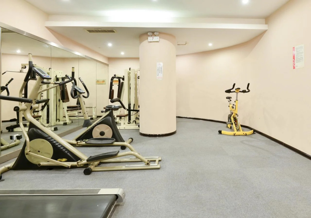Yashidu Suites Hotel