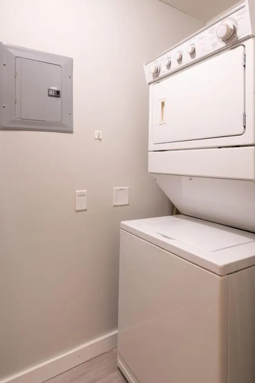 Mountain View 2 Bedroom Condo-Top Floor