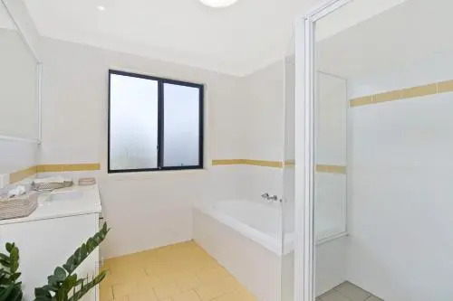 Amara 6 Wesley Avenue