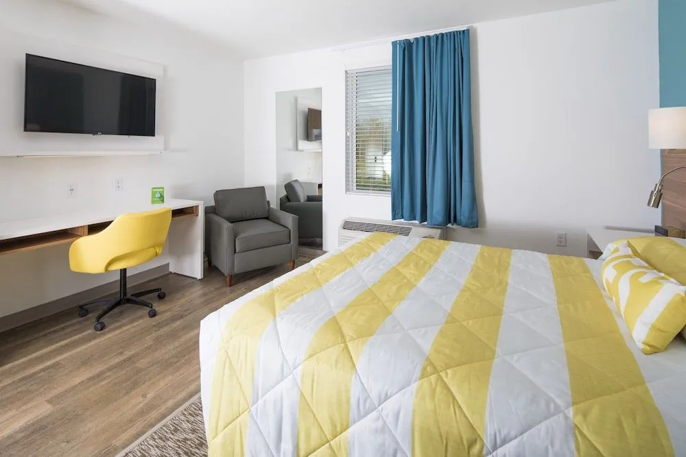 Uptown Suites Extended Stay Nashville TN - Smyrna