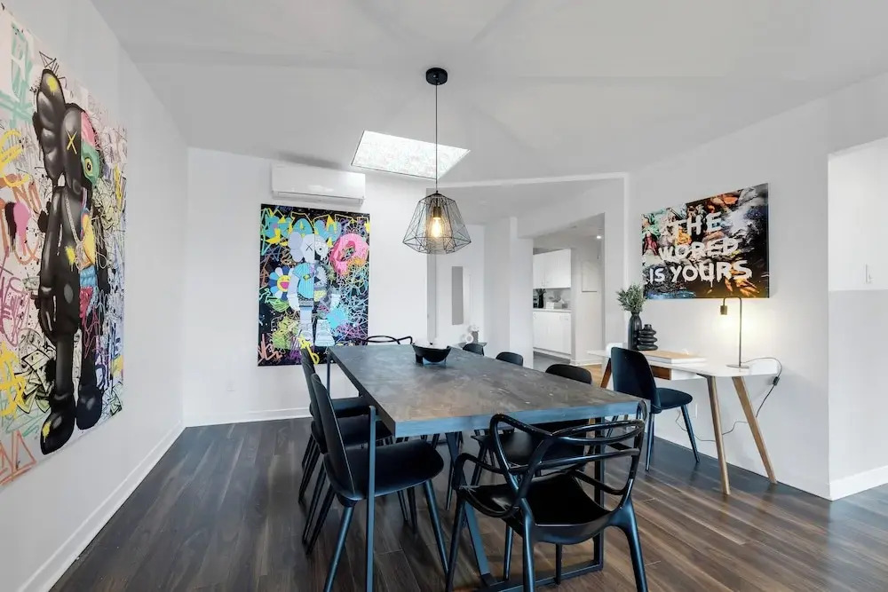 LiV MTL Soho Spacious Rooftop Suites for Groups Near Downtown Montreal
