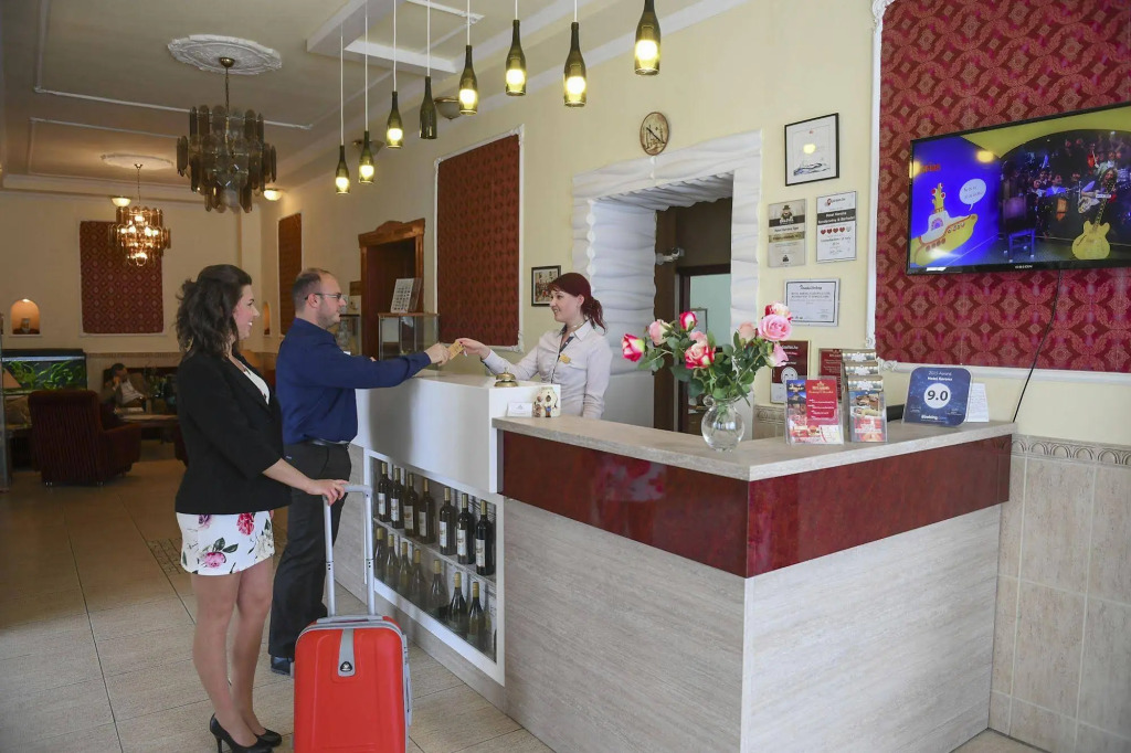 Hotel Korona Wellness, Rendezvény és Borszálloda