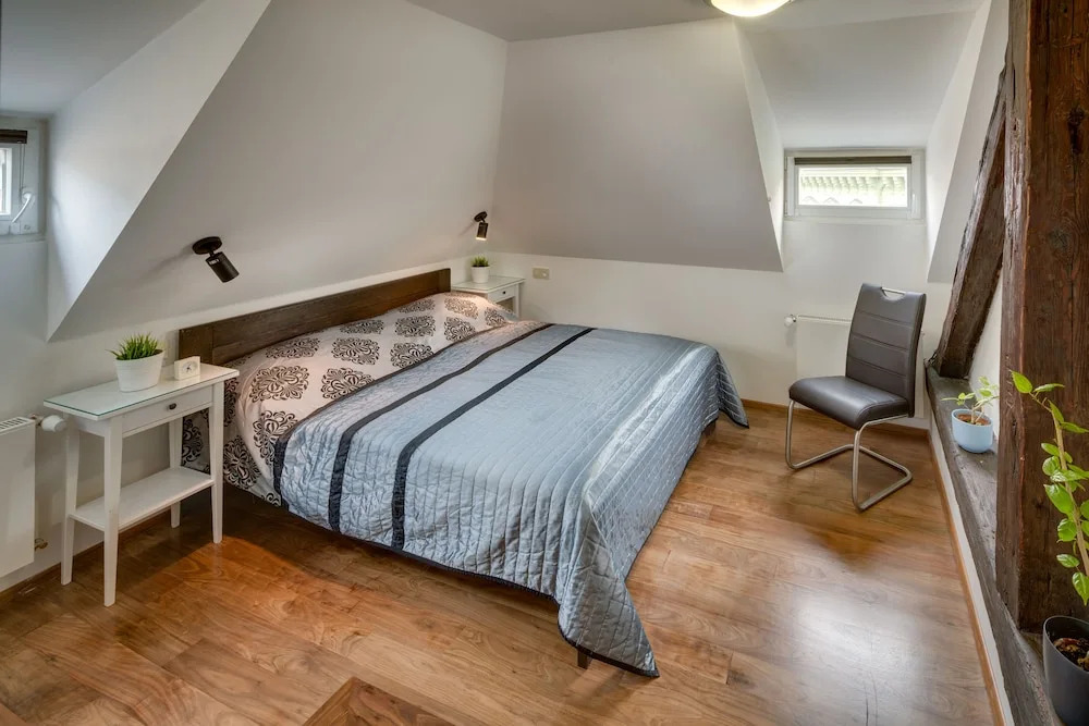 Selinor Old Town Apartments