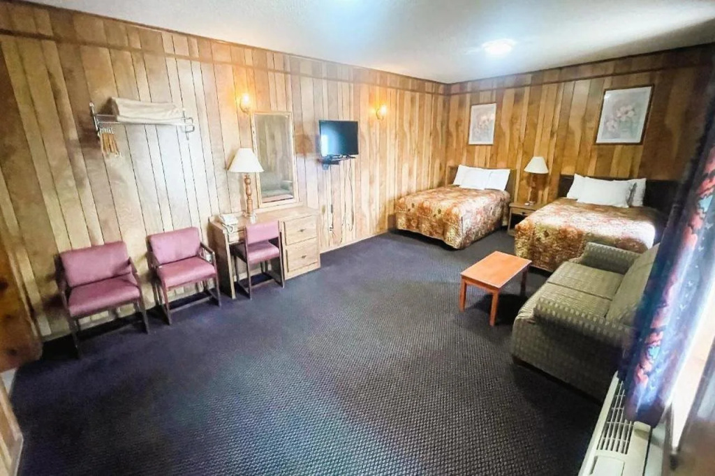 OYO Hotel Waurika OK US-70 near Wichita Falls