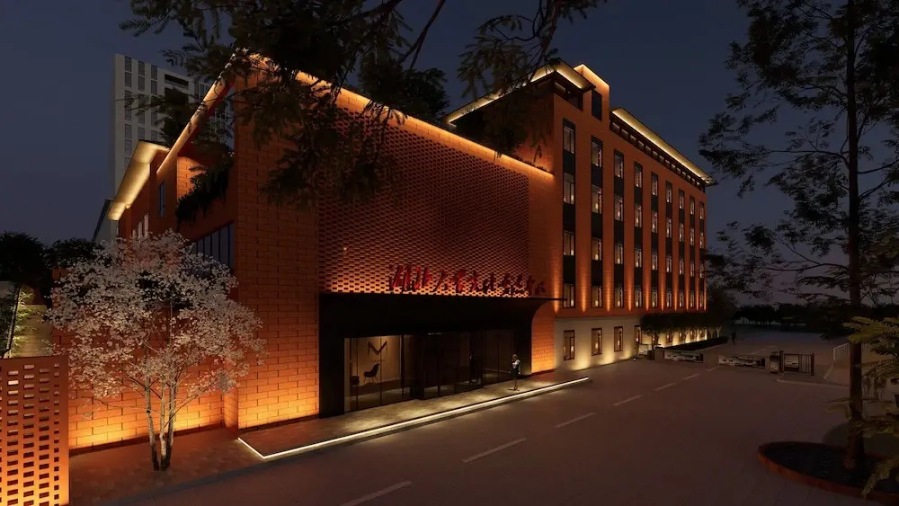 Red Wall Hotel